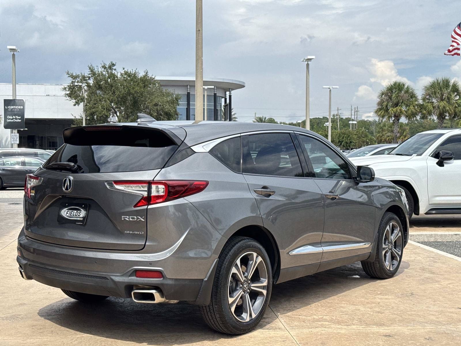 Used 2023 Acura RDX w/ Advance Package AWD/4WD image 3