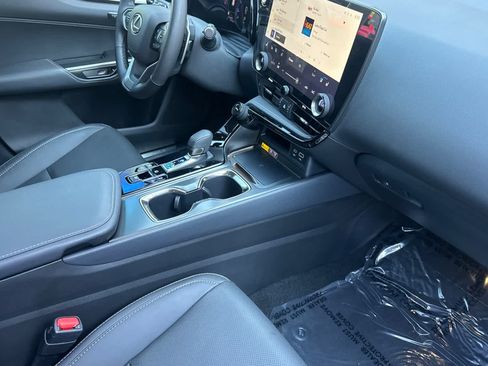 Used 2025 Lexus NX 350 AWD w/ Cold Area Package image 16