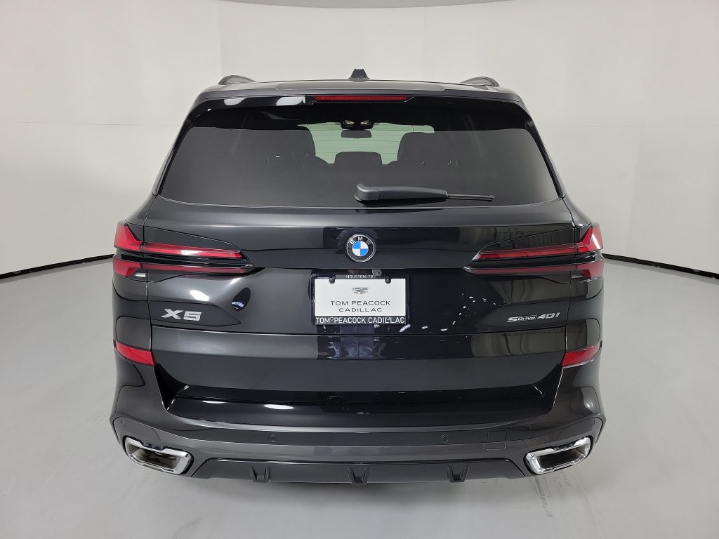 Used 2025 BMW X5 sDrive40i w/ M Sport Package RWD image 5