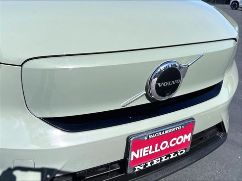 Used 2023 Volvo C40 P8 Recharge Plus AWD/4WD image 33