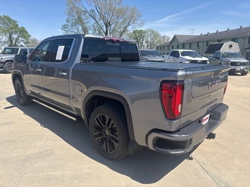 Used 2022 GMC Sierra 1500 Denali w/ Denali Reserve Package AWD/4WD image 3