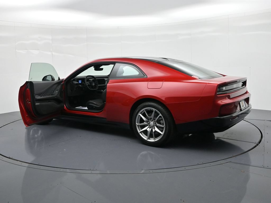 Used 2025 Dodge Charger Daytona R/T w/ Sun & Sound Package AWD/4WD image 24