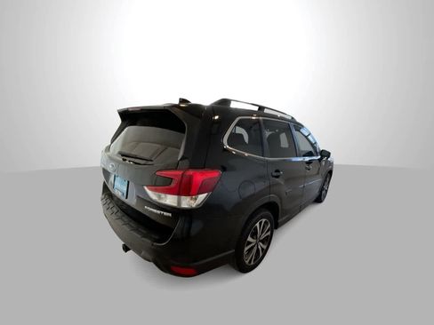 Used 2019 Subaru Forester Limited image 8