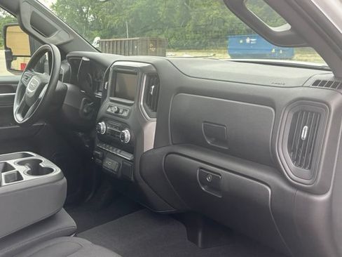 Used 2024 GMC Sierra 1500 Pro w/ Graphite Edition AWD/4WD image 6