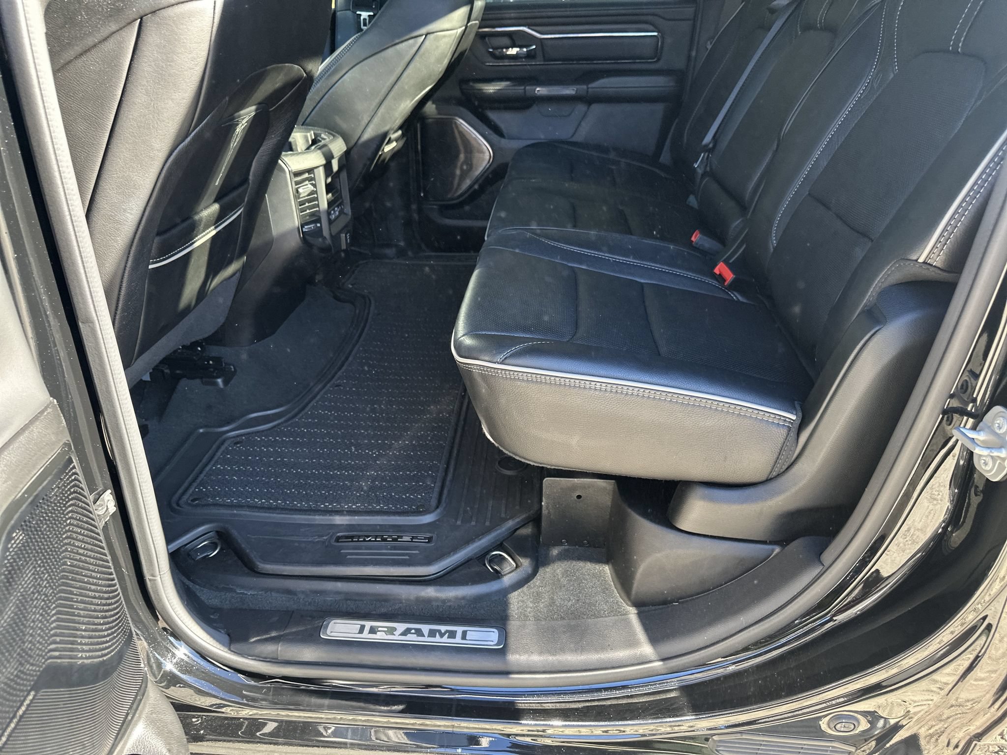 Used 2022 RAM 1500 Limited AWD/4WD image 20