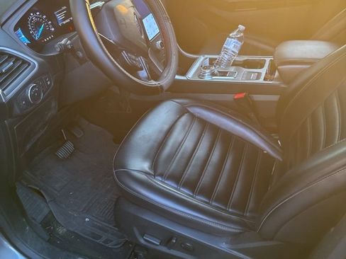 Certified 2022 Ford Edge SEL w/ Convenience Package image 5