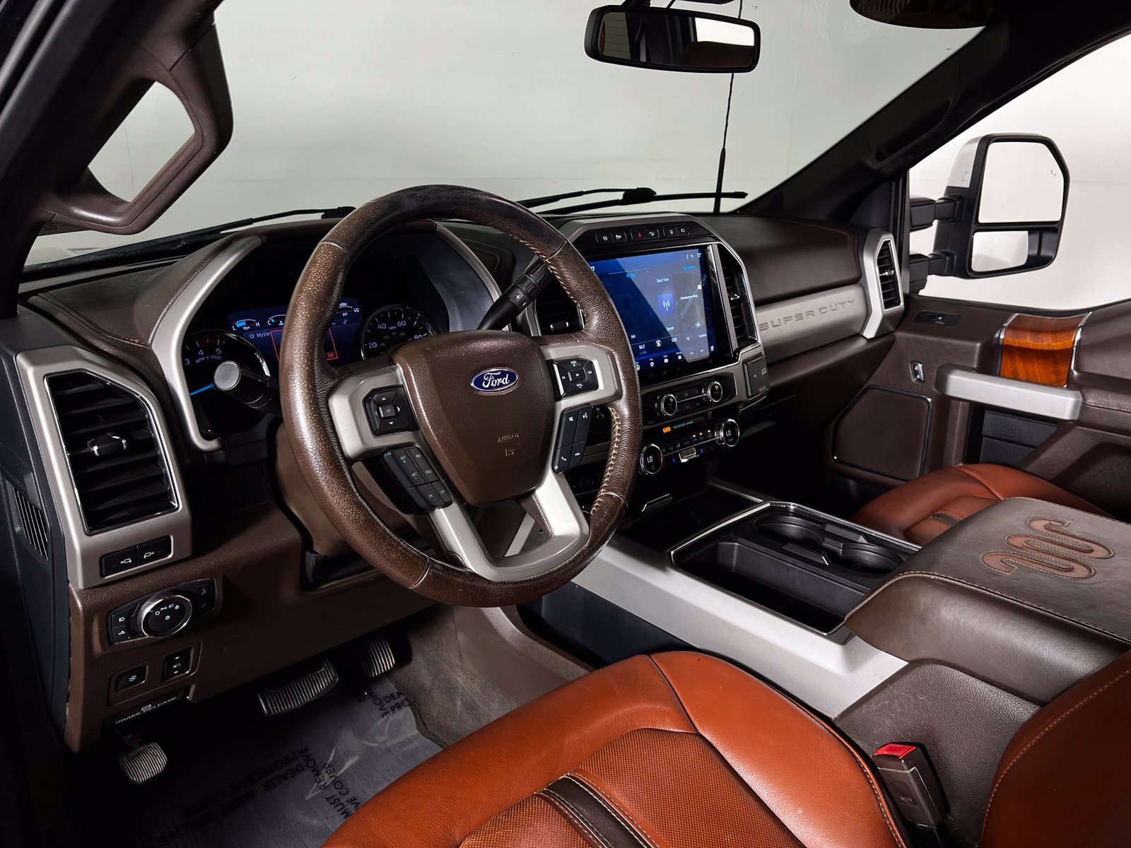 Used 2022 Ford F250 King Ranch w/ King Ranch Ultimate Package AWD/4WD image 12