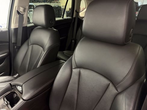 Used 2020 Buick Envision Essence AWD/4WD image 19