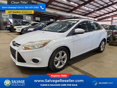 Used 2014 Ford Focus SE FWD image 1