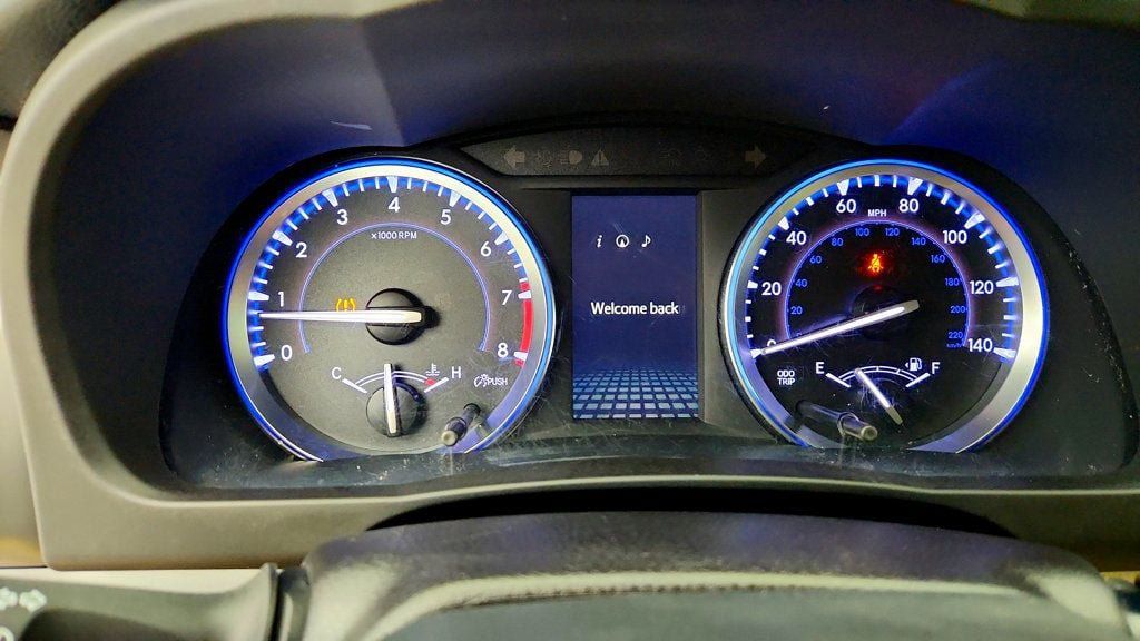 Used 2019 Toyota Highlander Limited AWD/4WD image 15