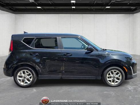 Certified 2023 Kia Soul LX w/ Option Group 015 FWD image 6