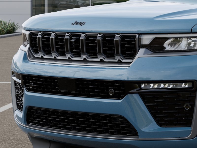 New 2027 Jeep Grand Cherokee Summit AWD/4WD image 11