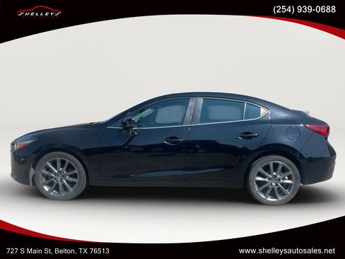 Used 2018 MAZDA MAZDA3 Touring image 1
