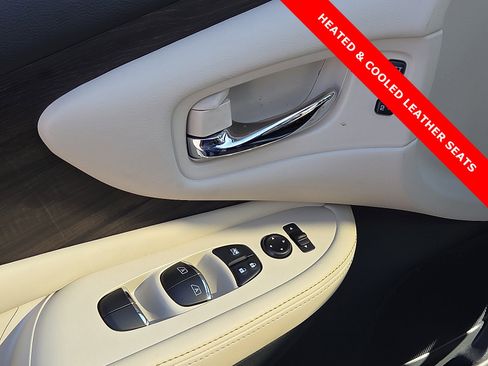 Used 2024 Nissan Murano Platinum w/ Cargo Package image 14
