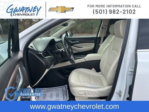 Used 2022 Buick Enclave Avenir w/ Avenir Technology Package image 24