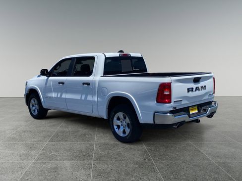 Used 2025 RAM 1500 Big Horn AWD/4WD image 3