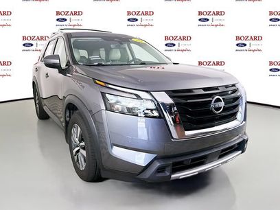 Used 2025 Nissan Pathfinder SL