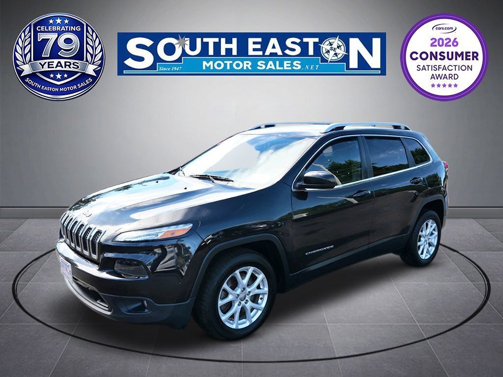 Used 2016 Jeep Cherokee Latitude FWD image 1