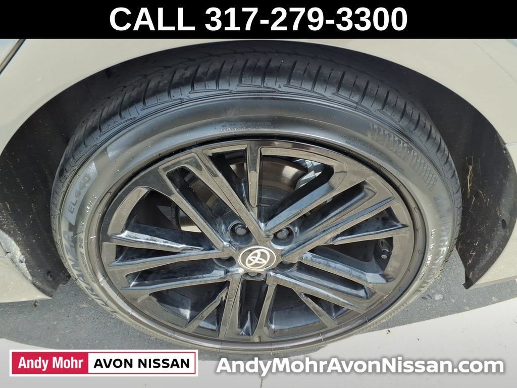 Used 2025 Toyota Camry SE FWD image 13