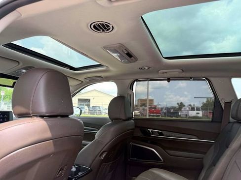 Used 2022 Kia Telluride SX AWD/4WD image 16