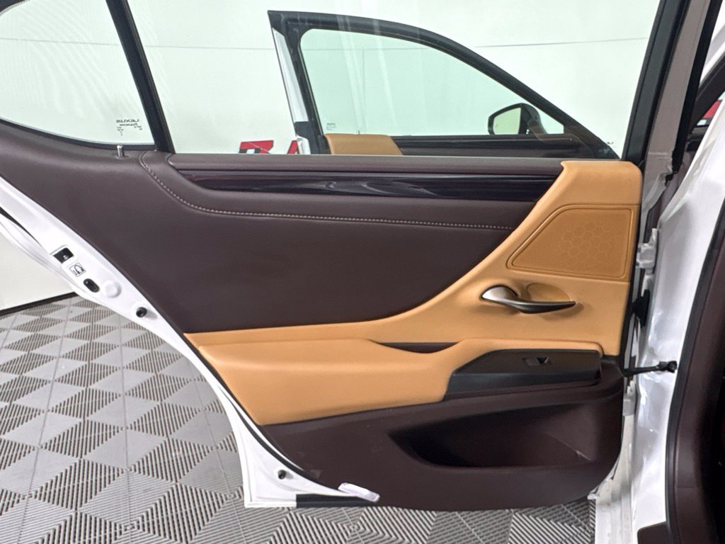 Used 2020 Lexus ES 350 w/ Premium Package FWD image 24