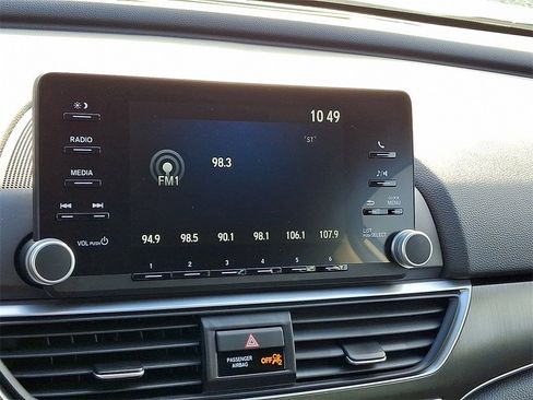 Used 2019 Honda Accord LX image 3