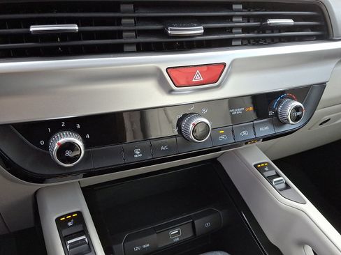 Used 2021 Kia Telluride S image 17