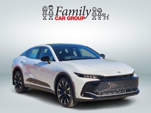 New 2026 Toyota Crown Platinum AWD/4WD image 2