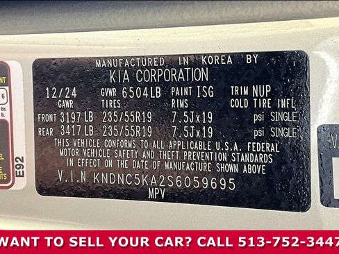 Used 2025 Kia Carnival EX FWD image 17