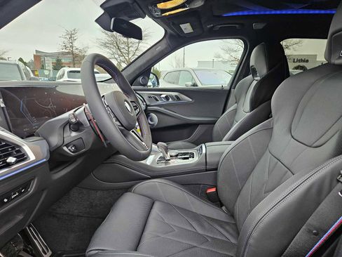 Used 2025 BMW XM image 24