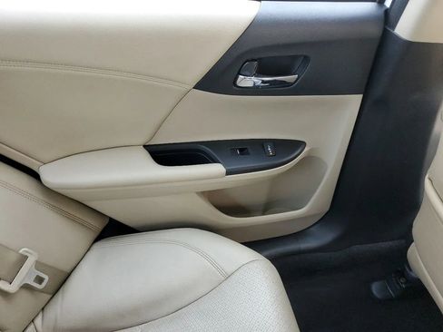 Used 2017 Honda Accord Touring image 37