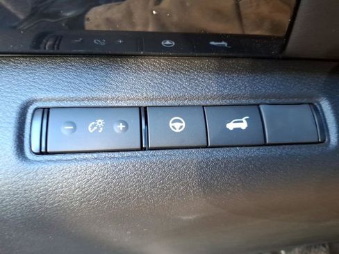 New 2026 Nissan Pathfinder SV image 18