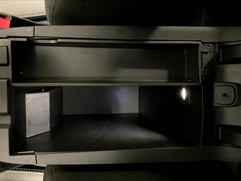 Used 2024 Chevrolet Equinox LT image 40