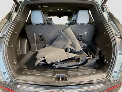 Used 2024 Buick Enclave Essence FWD image 35