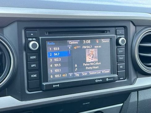 Used 2019 Toyota Tacoma SR5 AWD/4WD image 35