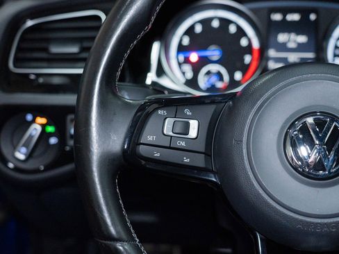 Used 2015 Volkswagen Golf R 4-Door AWD/4WD image 34