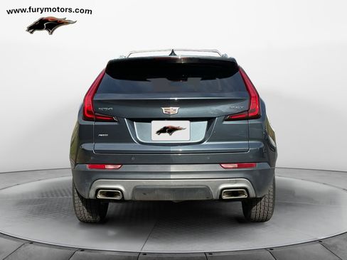 Used 2021 Cadillac XT4 Premium Luxury image 4