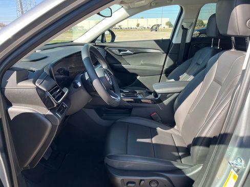 Used 2025 Buick Envision Preferred image 10