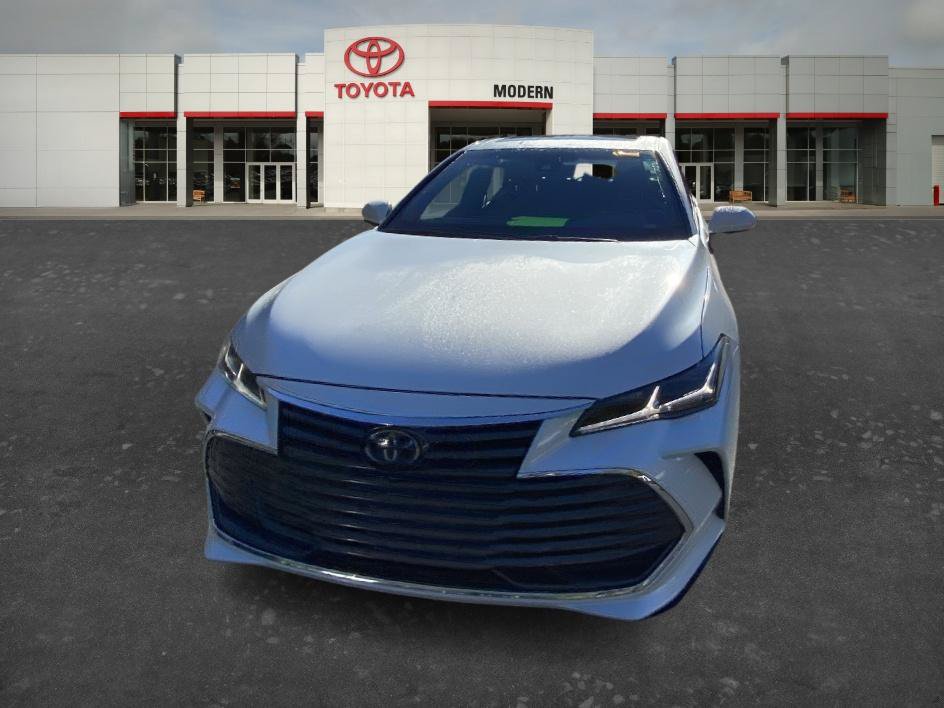Certified 2019 Toyota Avalon Limited w/ Advanced Safety Package FWD image 2