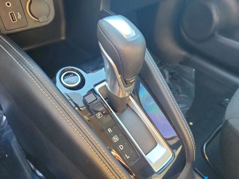 Certified 2020 Nissan Kicks SV image 18