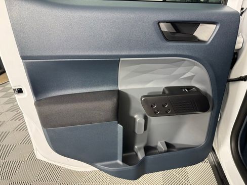 Used 2025 Ford Maverick XL w/ Equipment Group 102A image 23