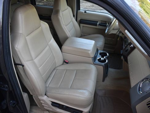 Used 2008 Ford F350 Lariat image 19
