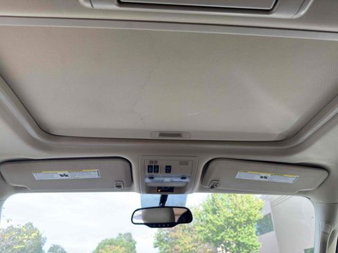 Used 2014 GMC Yukon Denali image 26