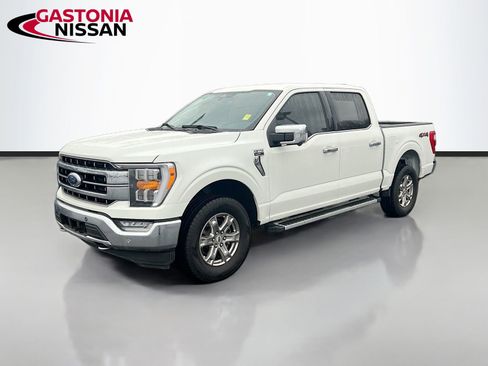 Used 2023 Ford F150 Lariat w/ Trailer Tow Package image 3