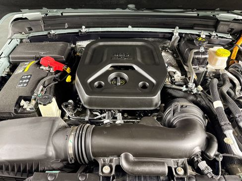 Used 2024 Jeep Wrangler Unlimited w/ Convenience Group image 14