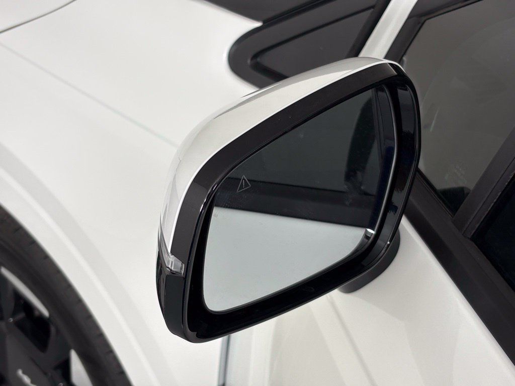 New 2026 Kia Carnival EX FWD image 13