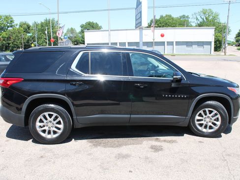 Used 2019 Chevrolet Traverse LT AWD/4WD image 6