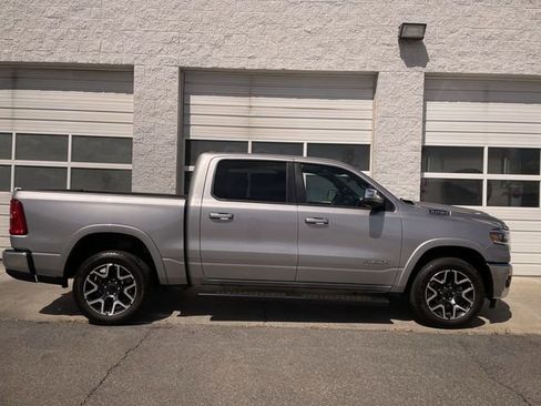 Used 2025 RAM 1500 Laramie AWD/4WD image 1