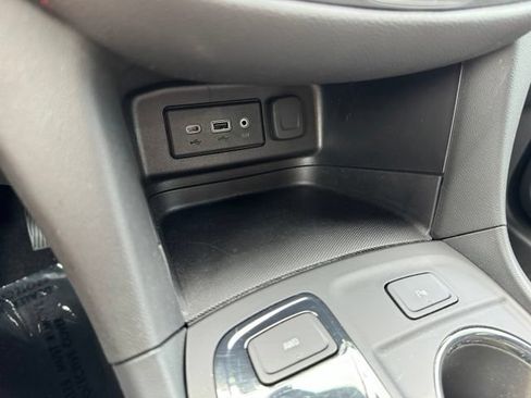 Used 2024 Chevrolet Equinox RS AWD/4WD image 20
