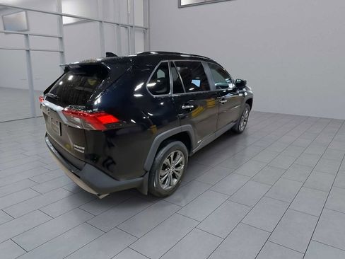 Used 2023 Toyota RAV4 Limited image 8